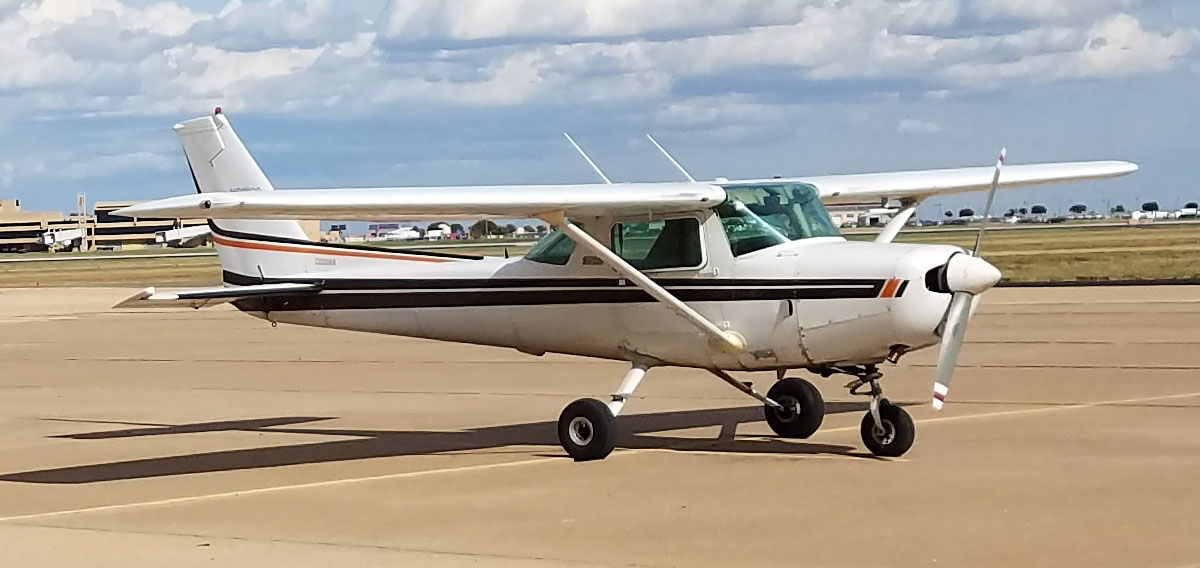 1982 Cessna 152 N6210Q